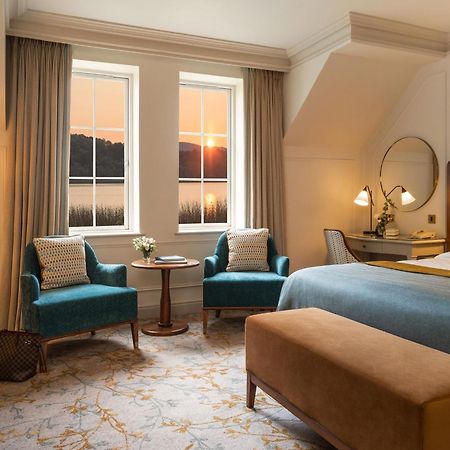 Lough Erne Resort Enniskillen Eksteriør bilde A bedroom at The Carlyle