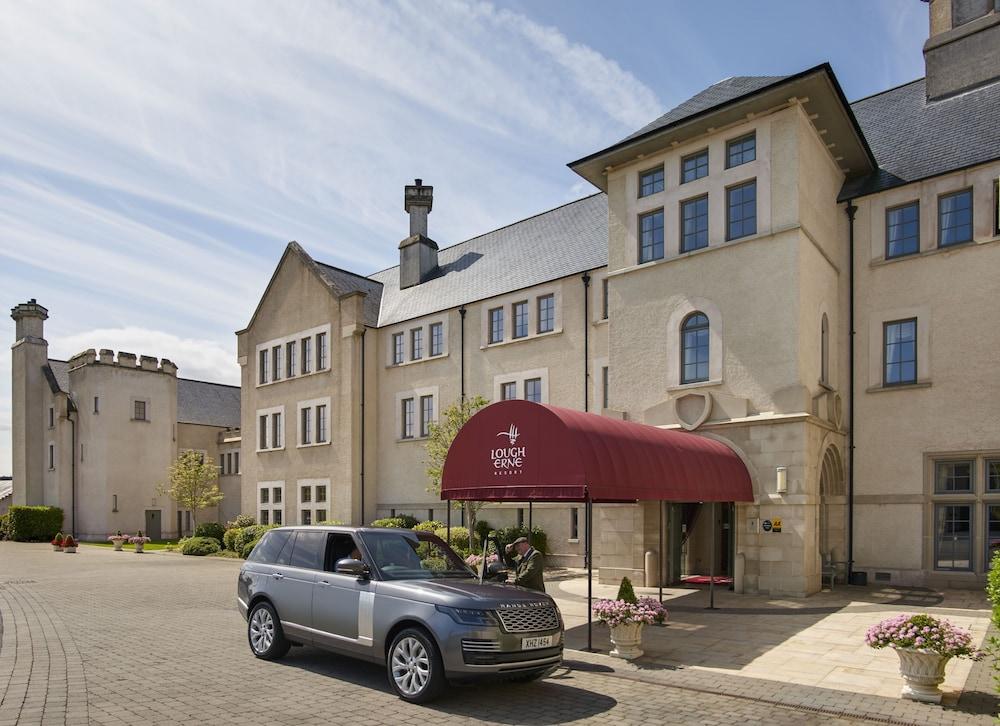 Lough Erne Resort Enniskillen Eksteriør bilde The entrance to the hotel