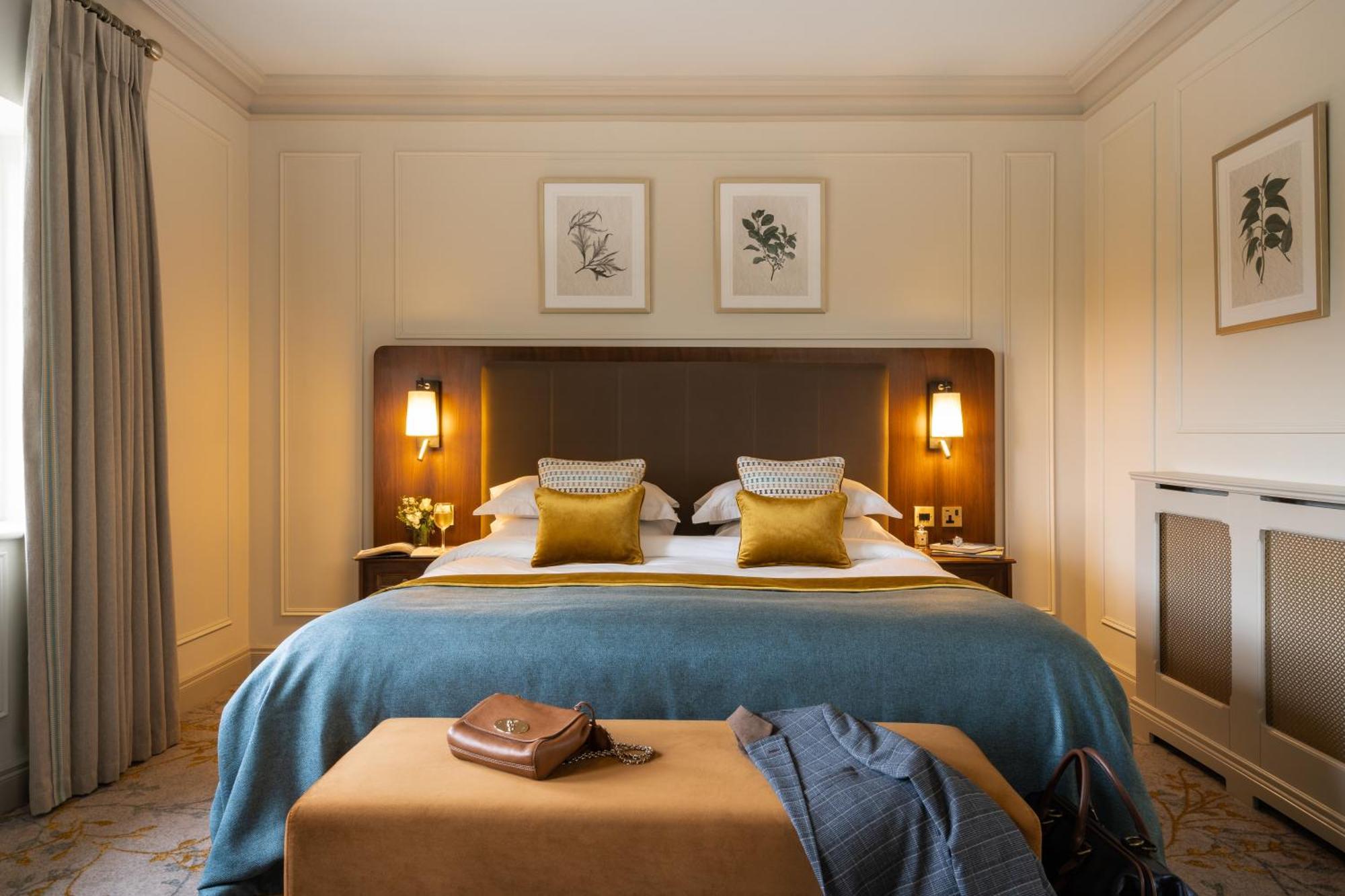 Lough Erne Resort Enniskillen Eksteriør bilde A bedroom at The Mitre