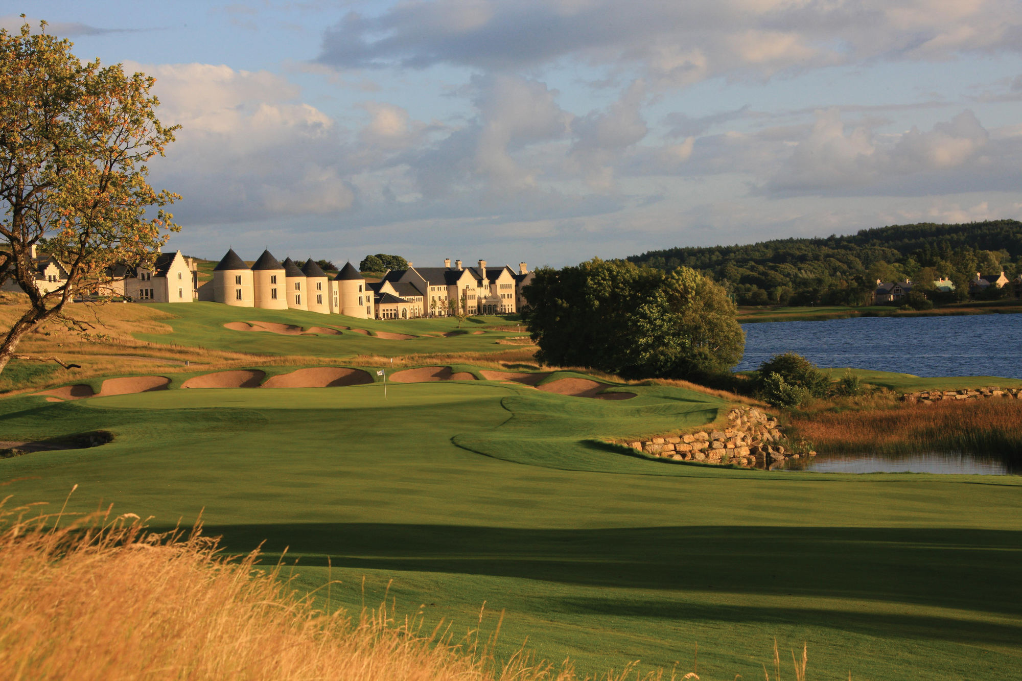 Lough Erne Resort Enniskillen Eksteriør bilde The 18th hole at the K Club