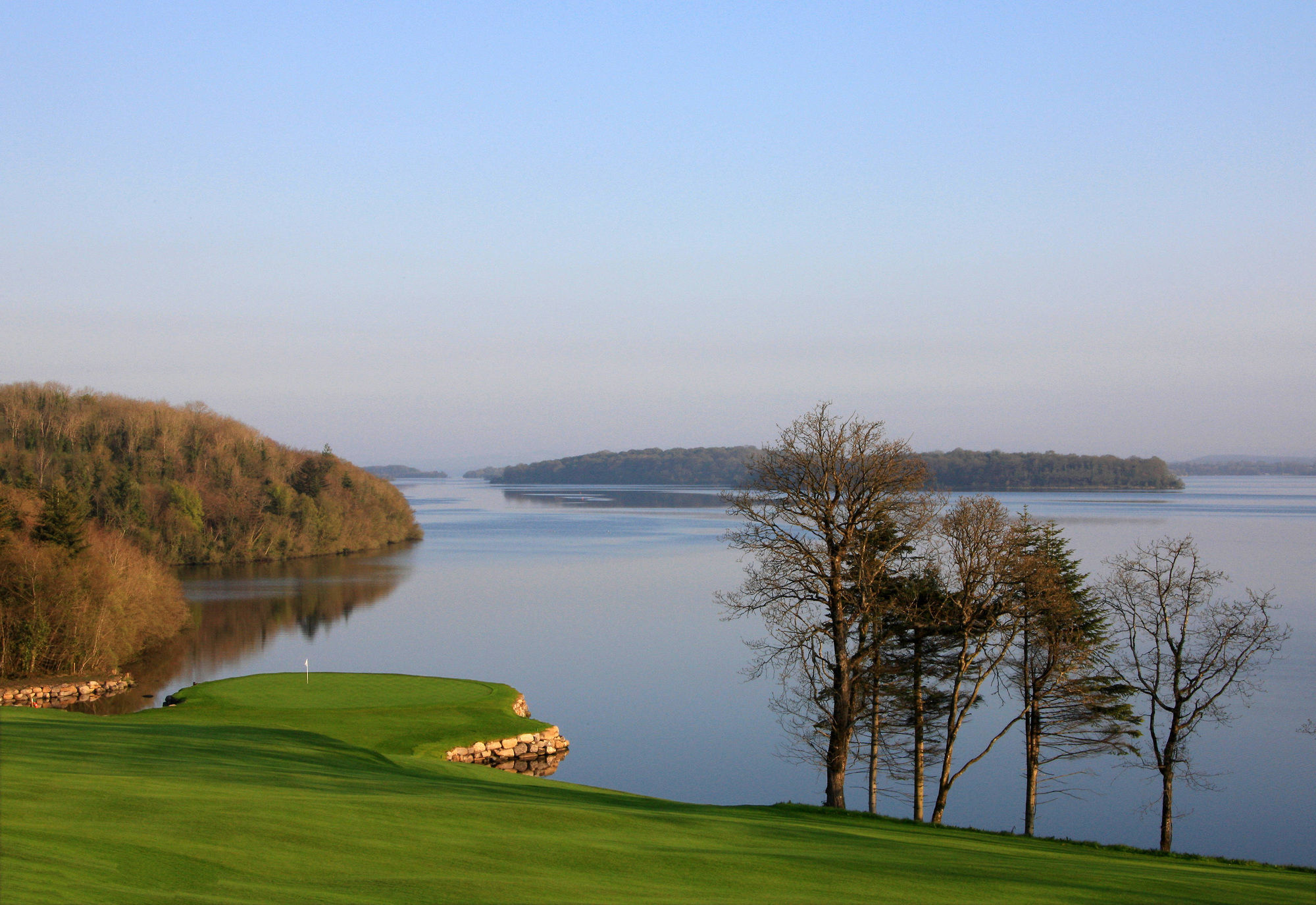 Lough Erne Resort Enniskillen Eksteriør bilde The golf course at the resort